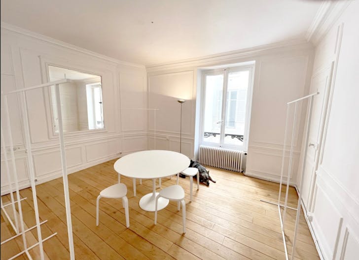 Splendid showroom rue Saint Honoré - Place Vendôme, in the heart of Paris fashion & culture district. - Image 4