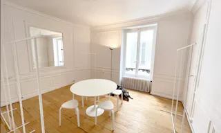 Splendid showroom rue Saint Honoré - Place Vendôme, in the heart of Paris fashion & culture district. - Image 11