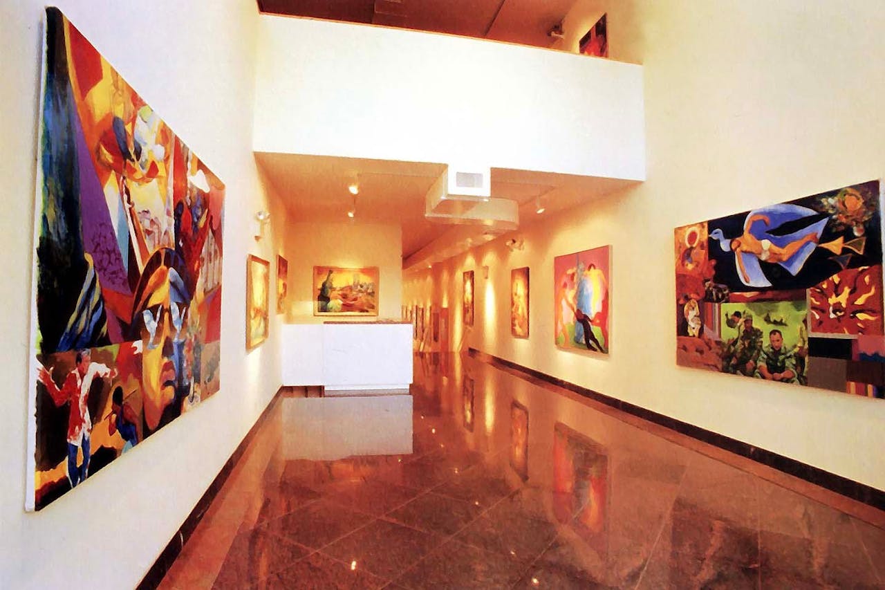 Central Retail Space on LaFayette - Image 0