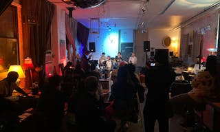 Beautiful and Versatile Open Loft Studio - Image 20