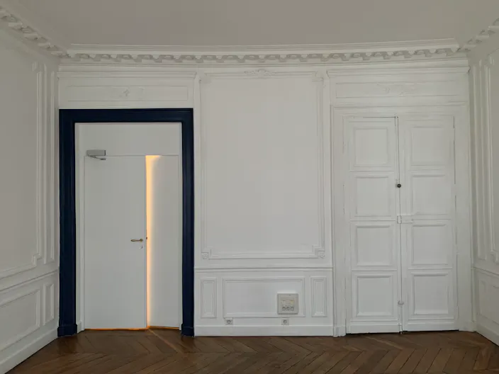 Classic Parisian apartment in the very center of Paris - Image 2