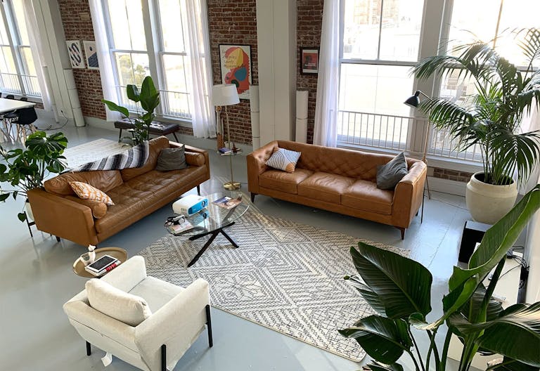 Sunny Historic Creative Loft - Image 0