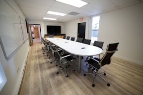 Downtown Pasadena meeting/conference/training room with walking distance to Caltech/Convention center - Image 6