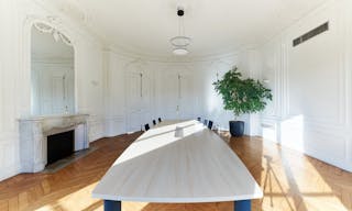 Apartment for Rent - Paris 8th Near Triangle d'Or - Ideal Showroom / Office - Image 9