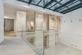 Espace showroom / �v�nement : verri�re, volume et design �pur� - Image 11