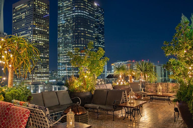 Iconic Downtown LA Rooftop Bar and Restaurant - Image 0