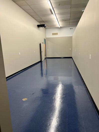 Boutique Space Immediately Available - Image 2