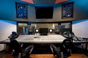 Production Suite ready to rent at High end studio - Image 3