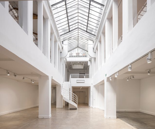 Grand Showroom Rue de Turenne - Image 2