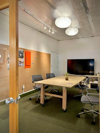 Conference Room for 6-8! - Image 4