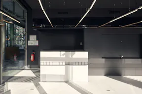 Spacious Retail & Event Floor at Potsdamer Platz - Image 7