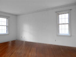 ART / CRAFT STUDIO RENTAL - Image 1