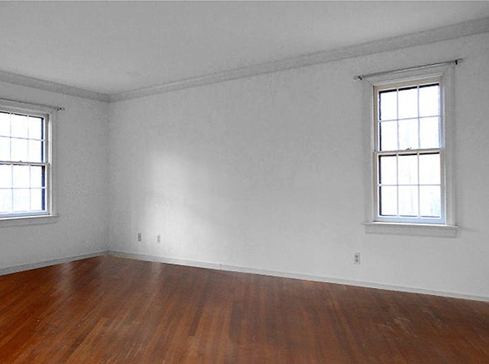 ART / CRAFT STUDIO RENTAL - Image 1