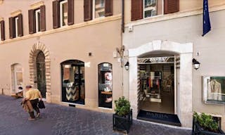 Perfect space in the heart of Rome's fashion district - Image 2