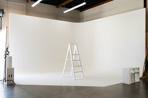 Colorful Retro Multiset Studio in the Valley - Image 8