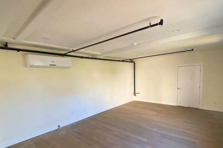 Unleash Creativity in Modern Live-Work Studios - West Washington - Image 3