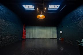 Bright Skylit Open Studio Space in Red Hook Brooklyn - Image 4