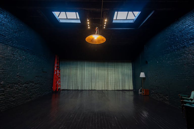 Bright Skylit Open Studio Space in Red Hook Brooklyn - Image 4