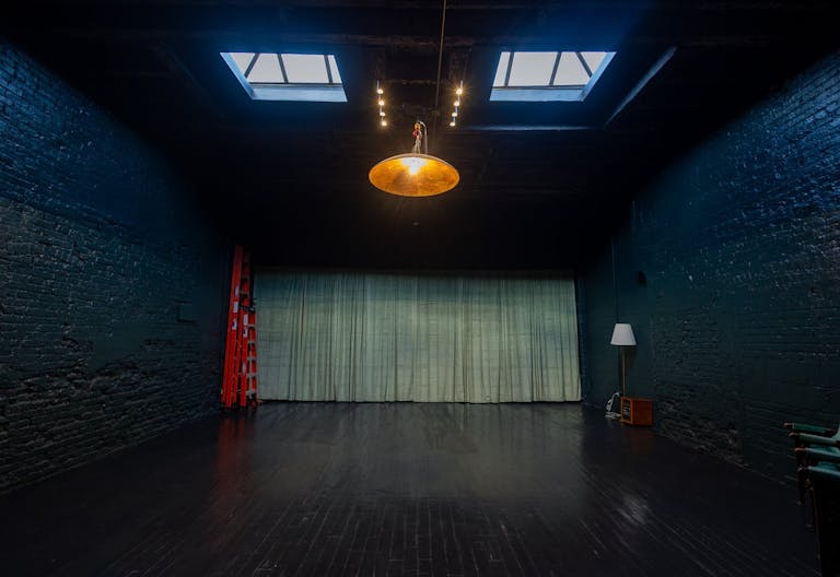 Bright Skylit Open Studio Space in Red Hook Brooklyn - Image 4