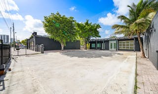 SHOWROOM GALLERY IN WYNWOOD/MIDTOWN - Image 6