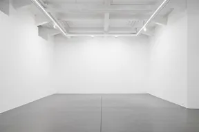 Bright Gallery in Le Marais - Image 20