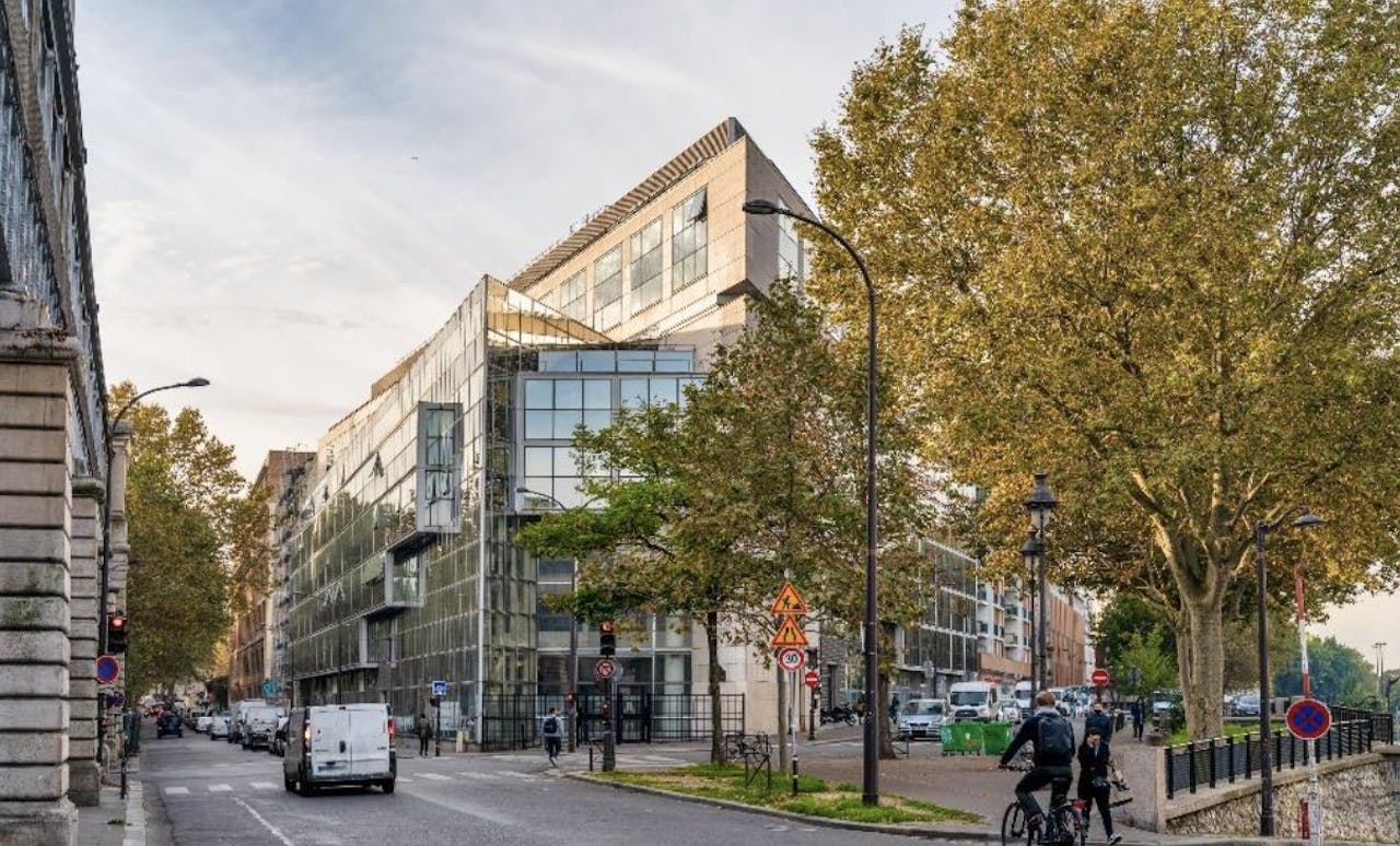 Boutique/Shop Near the lovely Canal Saint Martin - Image 0
