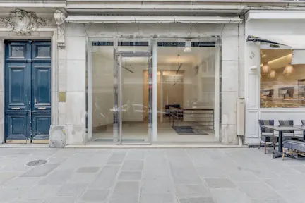 Saint-Honoré Pop Up Boutique - 1er arrondissement - Image 0