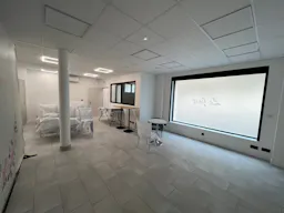 Elegant event space in the 17th - Image 2