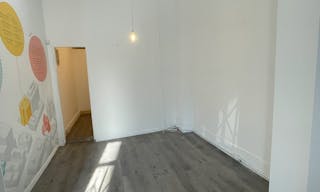 Affordable Flex Retail/Office/Showroom Space - Image 1