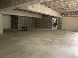 Cured Atypical Building for Rent - Nice Volume - Paris Le Marais - Image 10