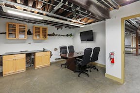 Unique downtown San Francisco full size basement space - Image 3