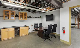 Unique downtown San Francisco full size basement space - Image 3