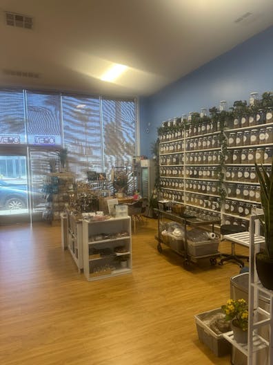 Retail store in Inglewood Ca for rent - Image 2