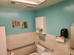 Excellent Show Room Space Near Downtown Mountain View - Image 4