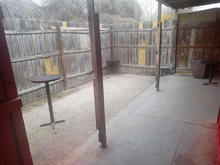 Chic Exotic Lounge - Image 4