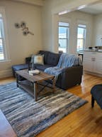 Charming 3 Bedroom Home, Close to U of M/Downtown/Dinkytown ~ Great Deck!! - Image 4