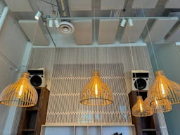 Retail store with coffee shop on Melrose and Fairfax avenue - Image 15