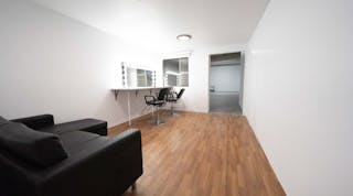 Large Production Photo and Video Studio  4 - Image 7