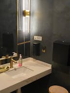 Full service restaurant and bar available for daily or weekly events - Image 9