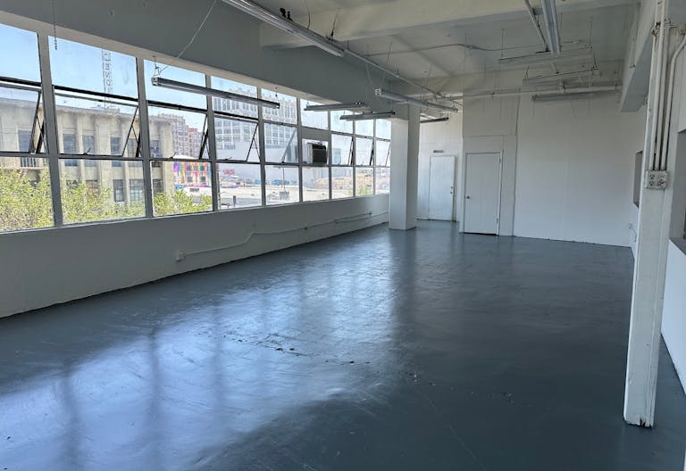 Professional Office Space in South LA - Image 3