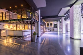 Unique Space in Paris 15th - Image 2