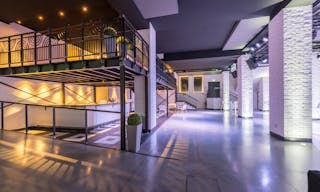 Unique Space in Paris 15th - Image 2