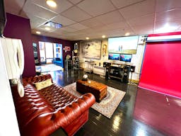 Manhattan Spacious Modern Space for Pop Ups and small Events - Image 12