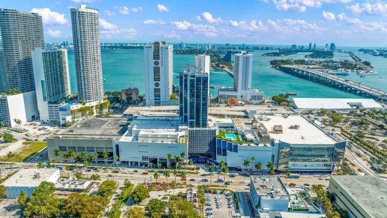 New concept in fully furnished offices for rent on a short term, temporary and virtual services - Image 3