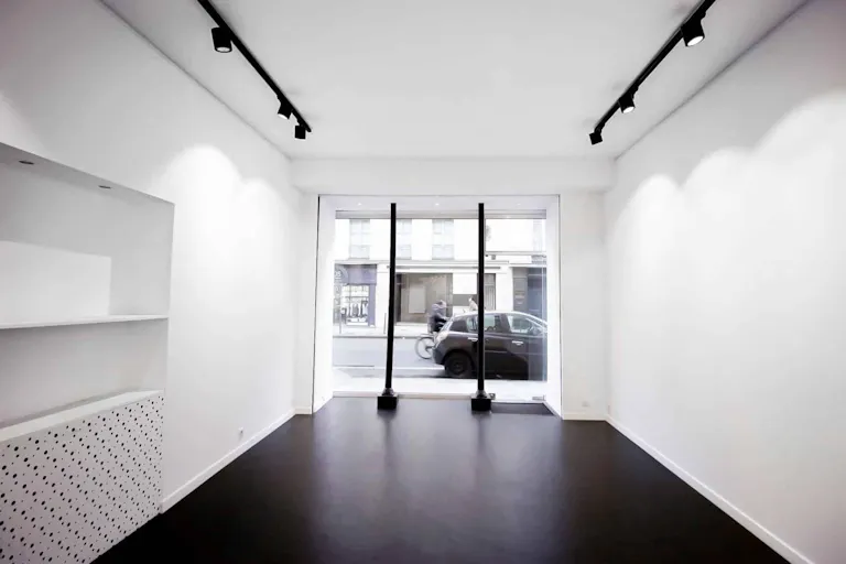 Rue de Turenne Boutique - Image 2