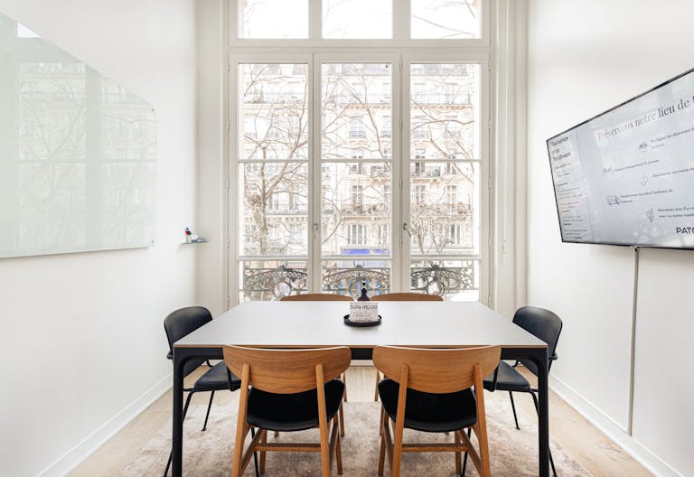 R�publique - Salle de r�union 6 personnes (RE135) - Image 1