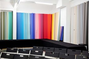 Un showroom 100% modulable dans le haut-Marais avec des volumes industriels. - Image 7