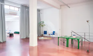 Ampia location in un contesto elegante - Image 8