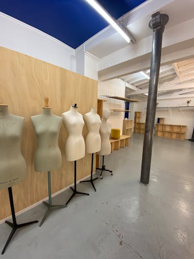 pop up store, vast and bright Haut Marais Paris - Image 0