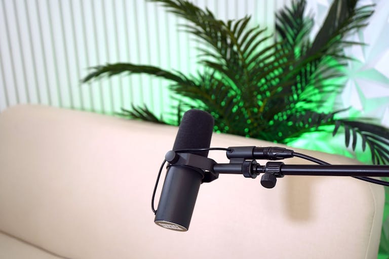 Modern Podcast Studio (Fully Equipped) - Image 4